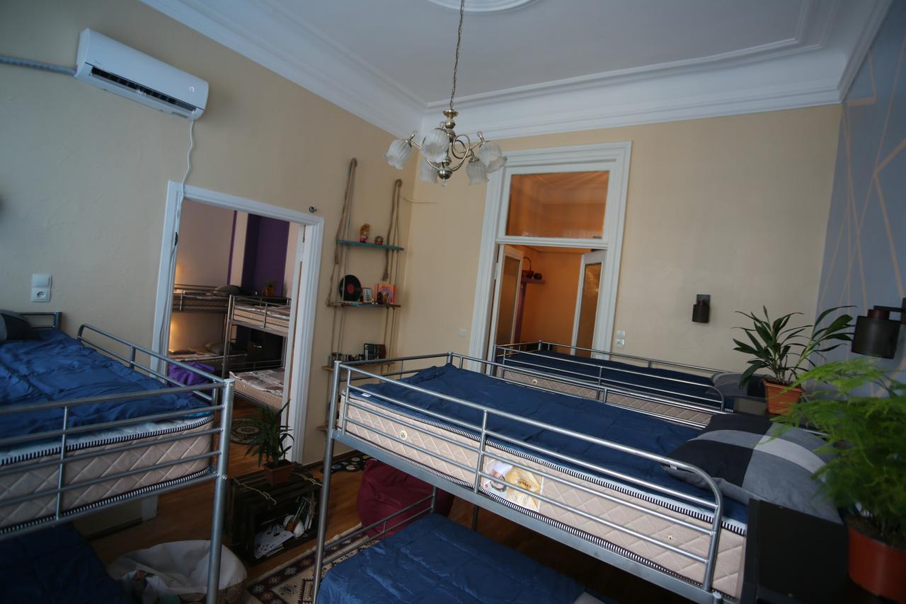 Lilus Hostel Batumi Exterior photo