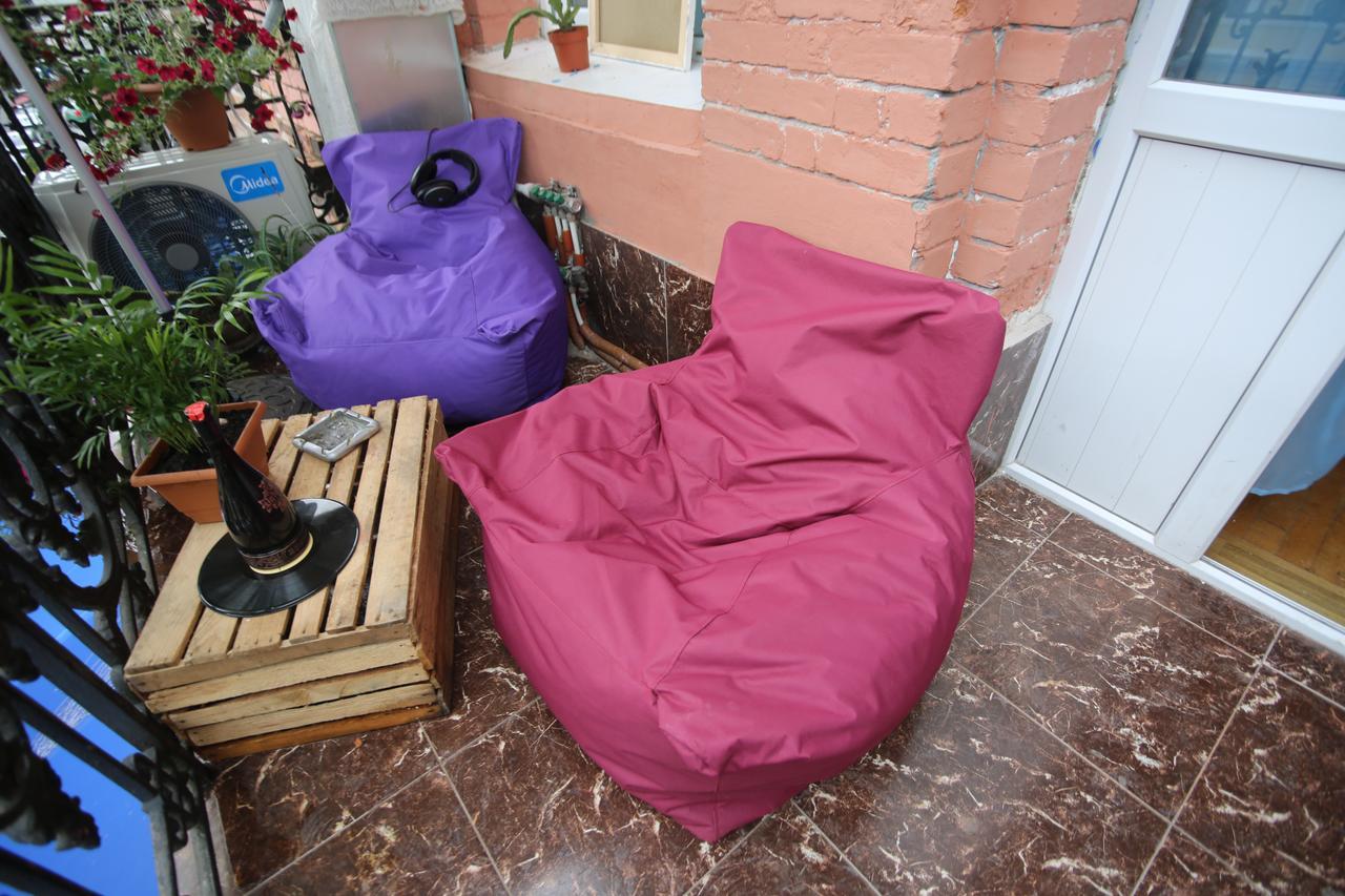 Lilus Hostel Batumi Exterior photo